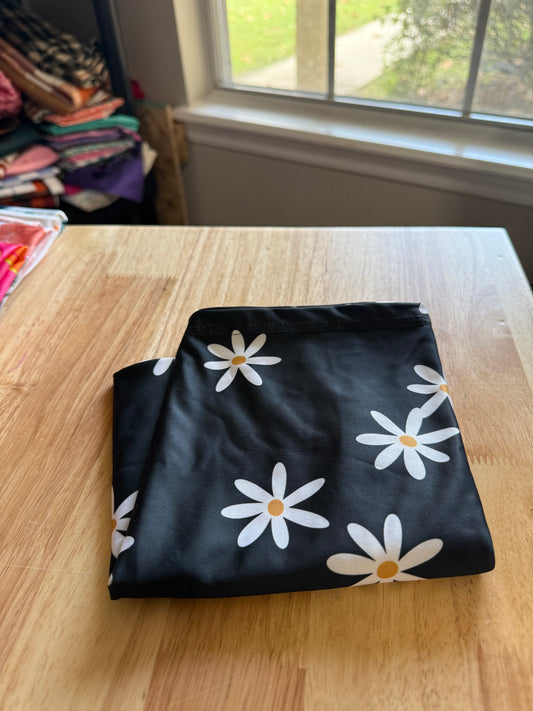 Black with Daisies Half Canopy